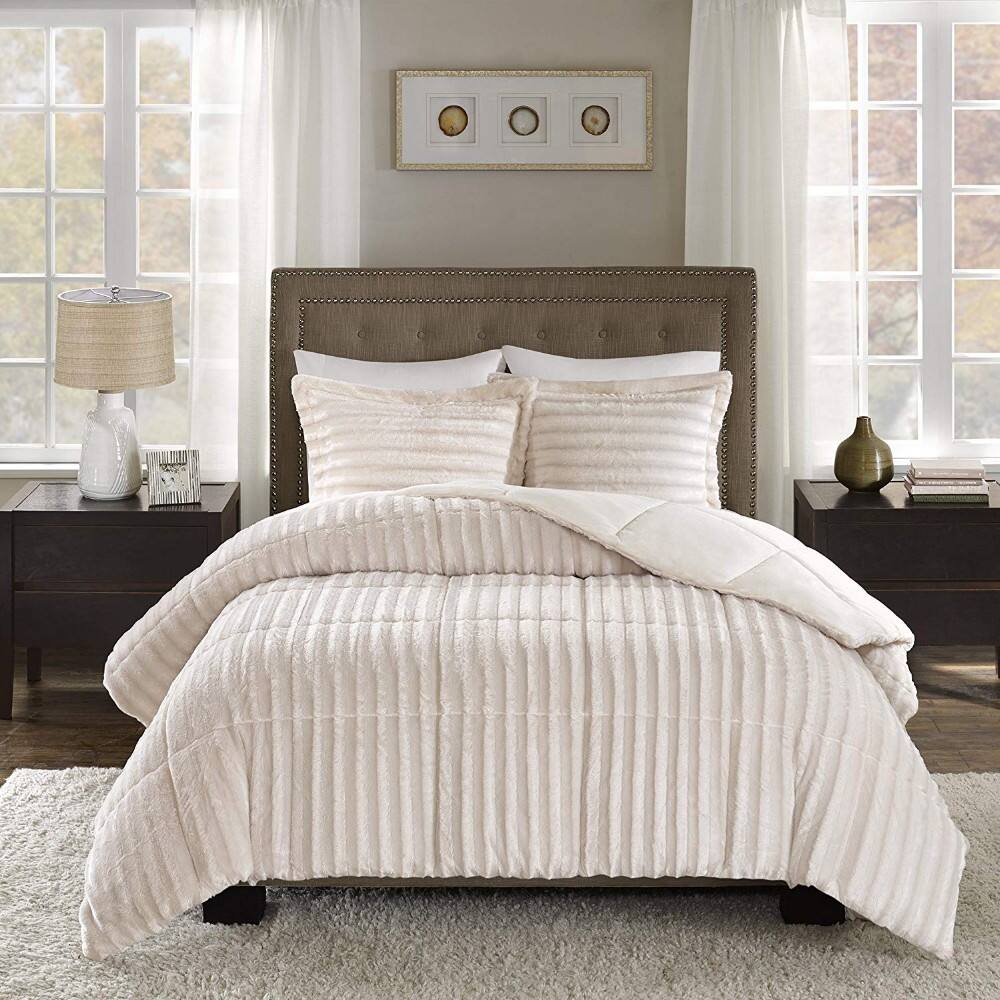 Wholesale  king size comforter sets faux fur plush bedroom comforter supplier