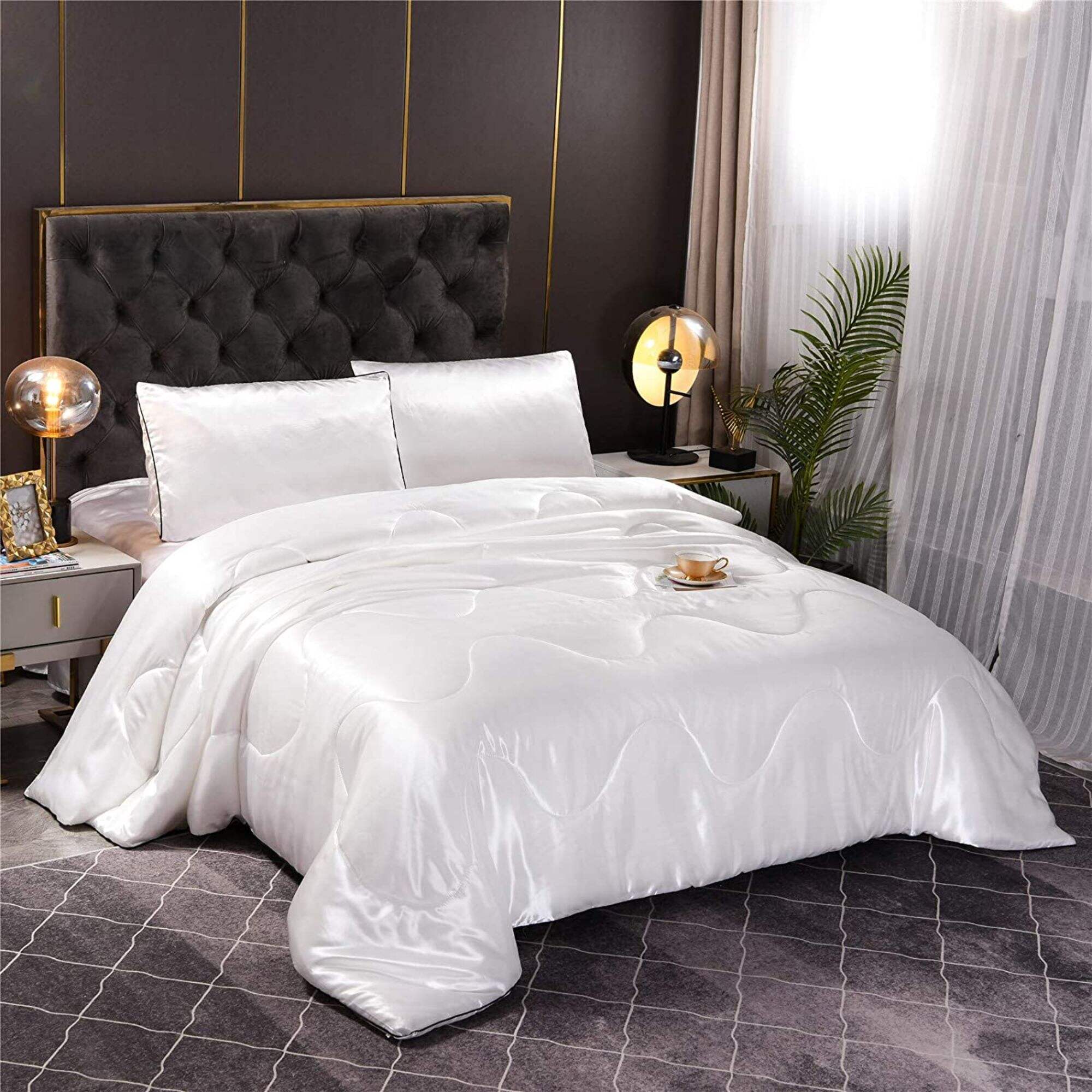 Hot sale 3 pieces 100% satin quilt buy king size silk like luxury comforter bedding set