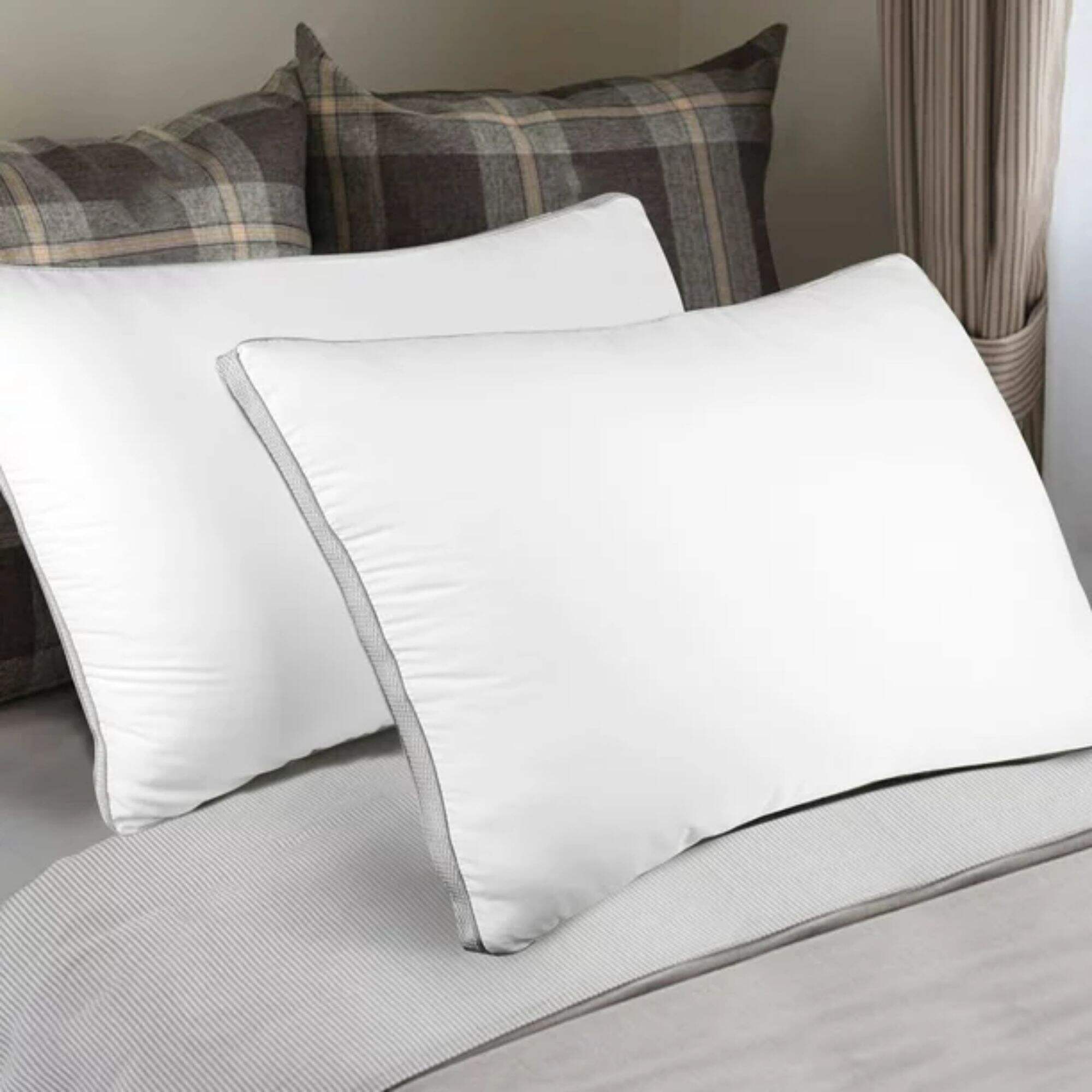 Wholesale Price Customized Comfortable 100% polyester hotel sleep bed pillows for sleeping