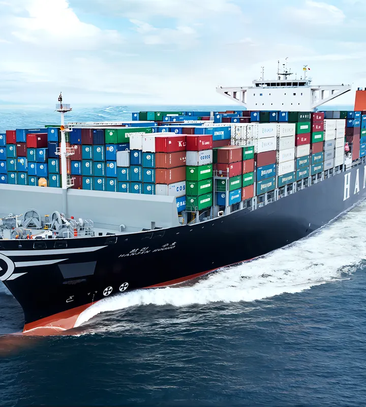 Global Container Shipping Network for Comprehensive Coverage