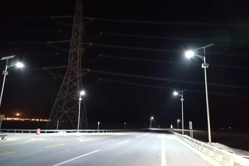 Ürdün'de 185 adet 10M 120W otoyol olar Sokak Lambası