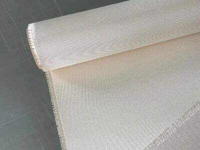 Quels facteurs déterminent les performances des couvertures résistantes à la chaleur dans les projets industriels