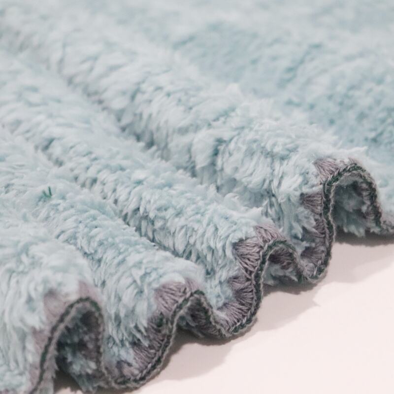 Blue Bear And Stripes Cutting Sherpa Blanket details