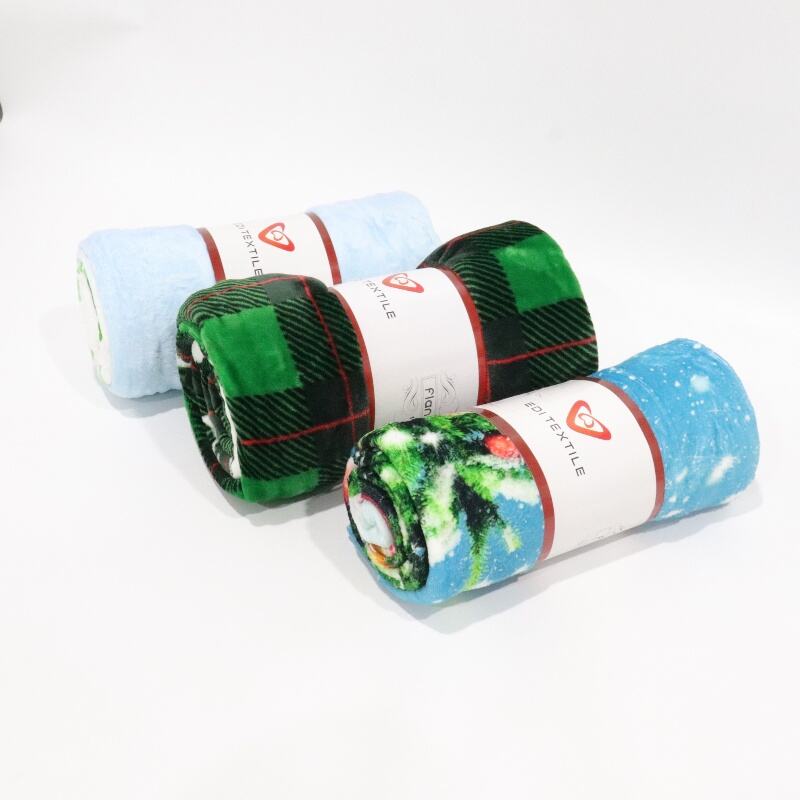 Merry Christmas Green Plaid Print Flannel Blanket supplier