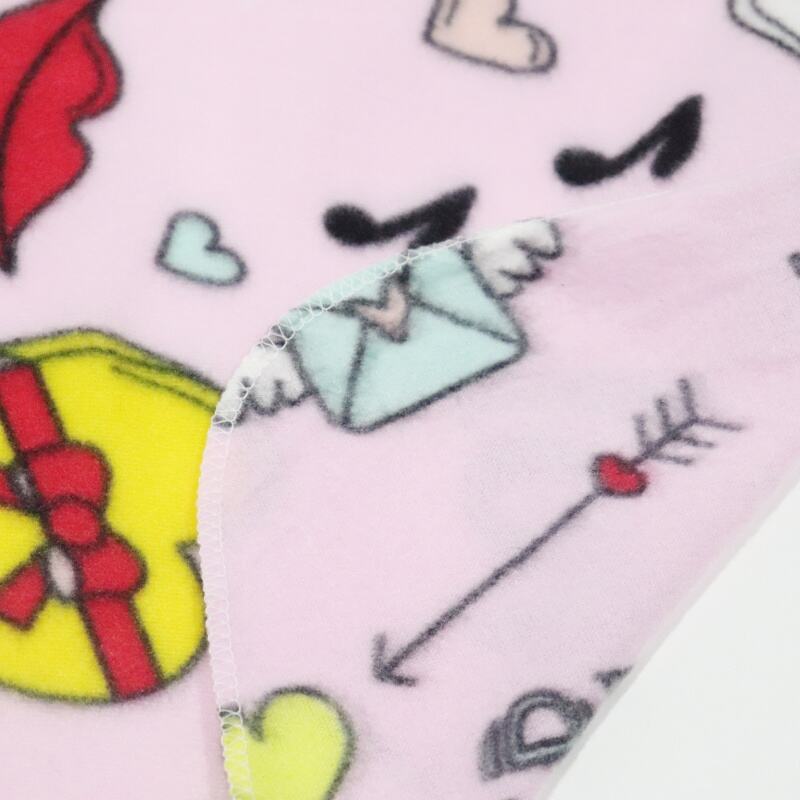 Love Elements Pattern Printing Polar Fleece Blanket manufacture