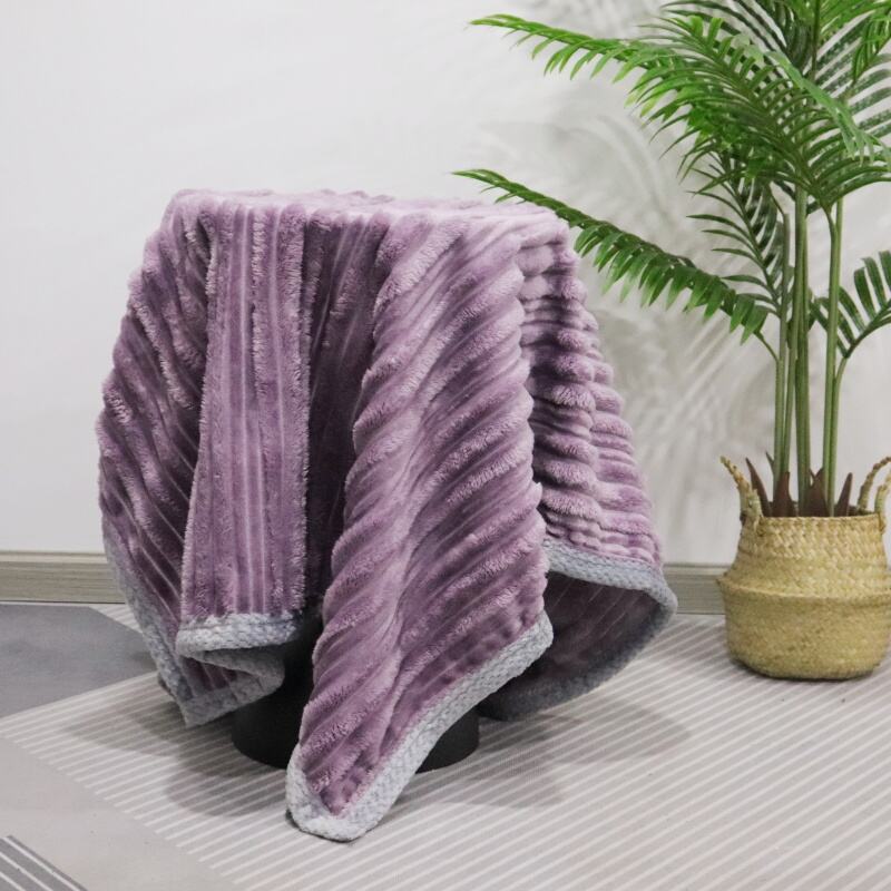 Grape Purple Stripes Jacquard Flannel Blanket manufacture