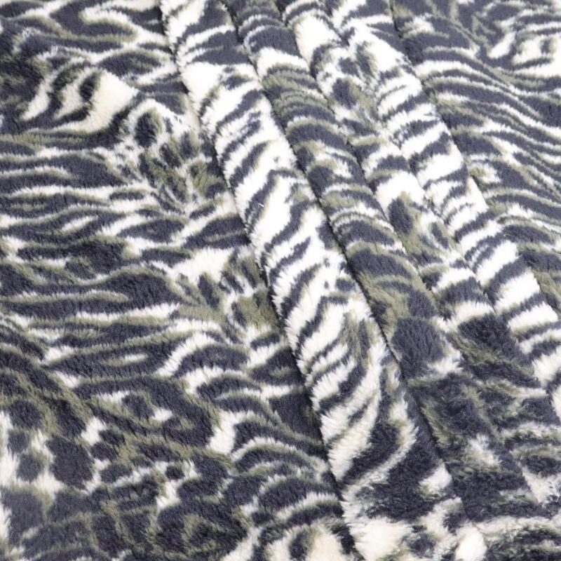 Leopard Print Sherpa Blanket  manufacture