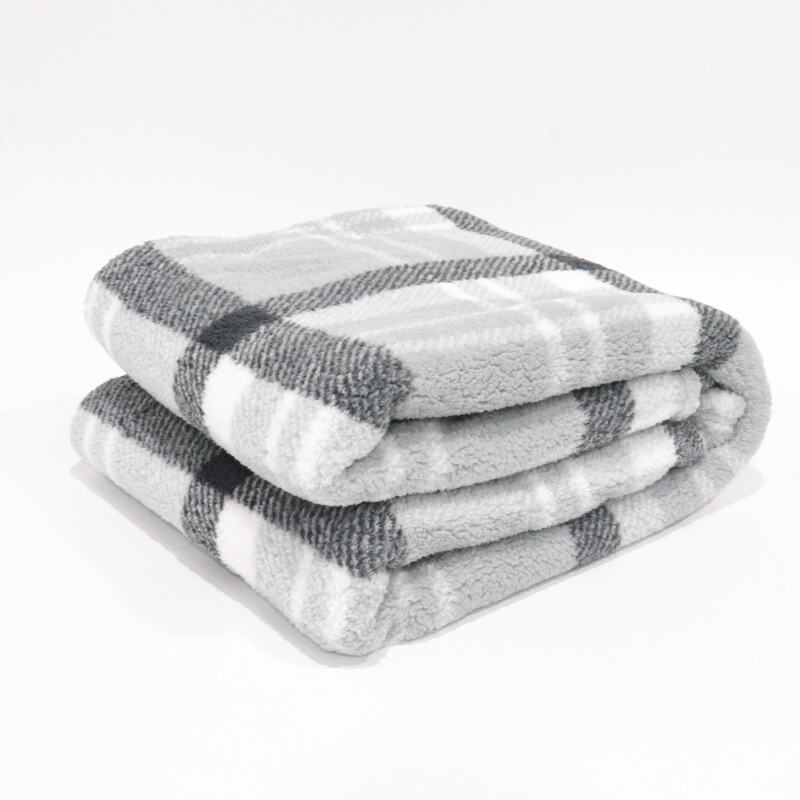 Double Side Stripe Sherpa Fleece Blanket details