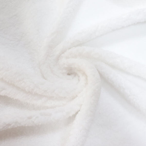 Bílý fleece pro každou příležitost