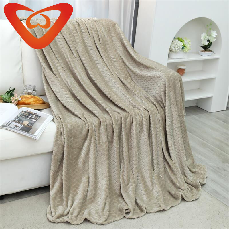 Recommend Knitted 100% Polyester Smooth Flannel Jacquard Blanket Not Easy To Pilling details