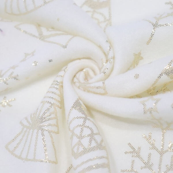 The benefits of using custom fleece fabric.