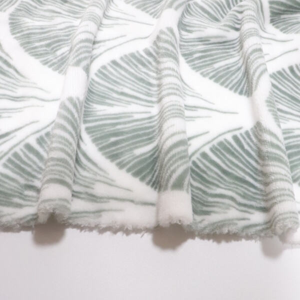 Snuggle up in Soft Fleece Blankets