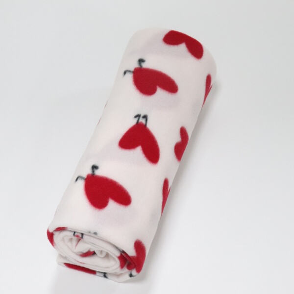 Make your bed or sofa extra comfortable with our printed fleece blanke