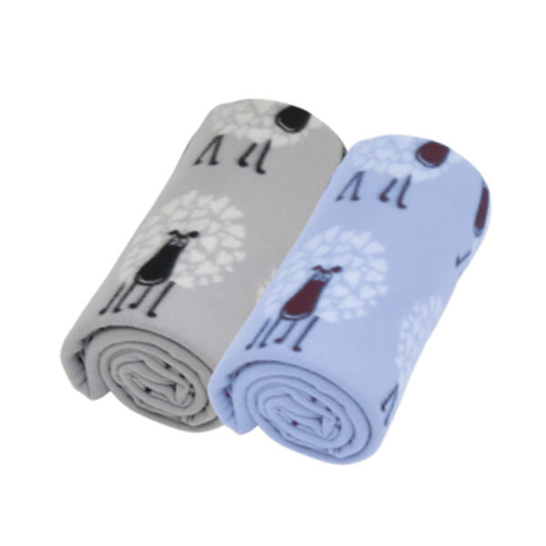 Decorating Your Room with Fashionable Fleece Blankets