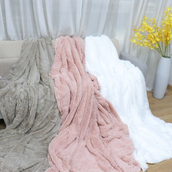 Upgrade your Netflix nights with a plush throw blanke