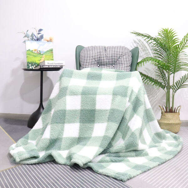 Cuddle Up in Style with Our Elegant and Thick Fleece Blanke