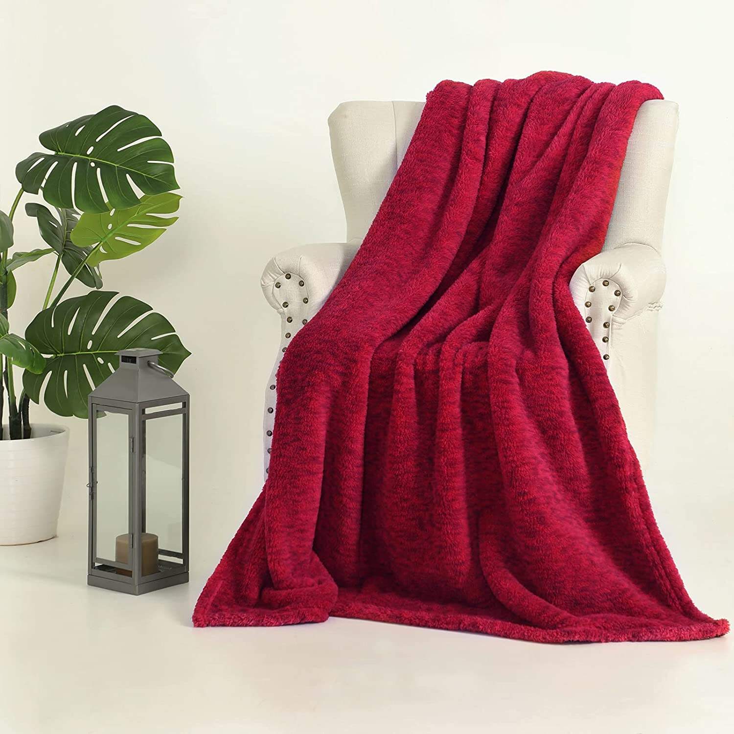 Hot Selling Red Solid 100% Polyester Warm Sherpa Fleece Blanket For Sofa manufacture