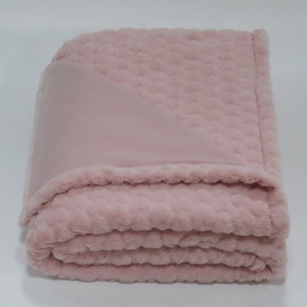 DIY Pink Plush Blanket Ideas