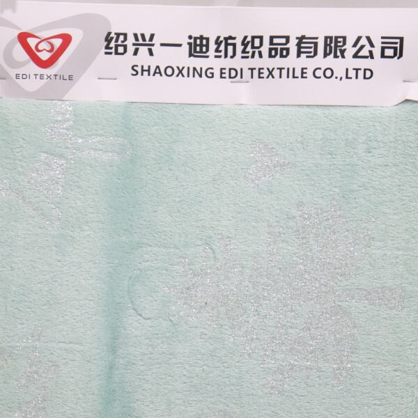 Green Fleece Fabric Ideal Fabrics For Outdoor Enthusiasts