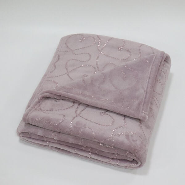 Pink Fluffy Blankets: The Must-have of Every Room