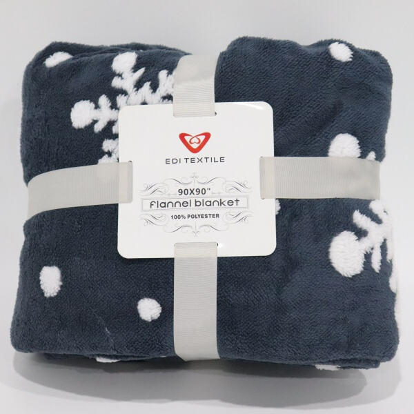 Experience the softest cuddles with our thick sherpa blankets