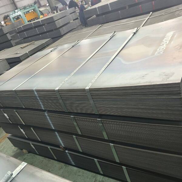 كيف يتم تصنيع وتجهيز اللوحات الفولاذية المدرفلة على الساخن