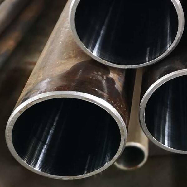 Extensive range of seamless steel tube sizes and specifications available