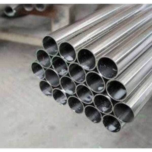 The Many Applications of 2 Metal Pipes