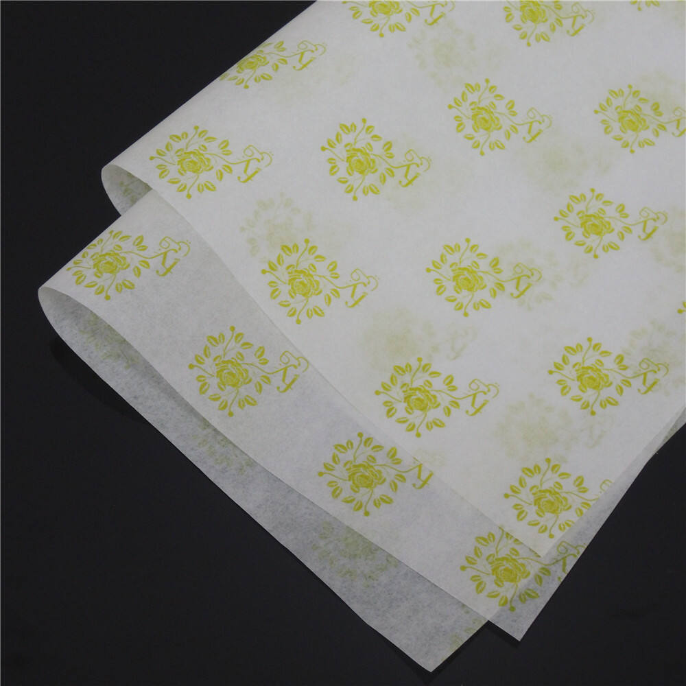 Parchment paper tips for creating a mess-free pizza baking experience.