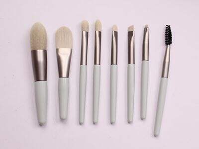 L'avenir du démêlage : brosses sans nœuds avec poils flexibles