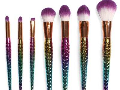 Najlepsze szczotki do cienkich, rzadkich włosów w porównaniu do gruby, mocnych włosów