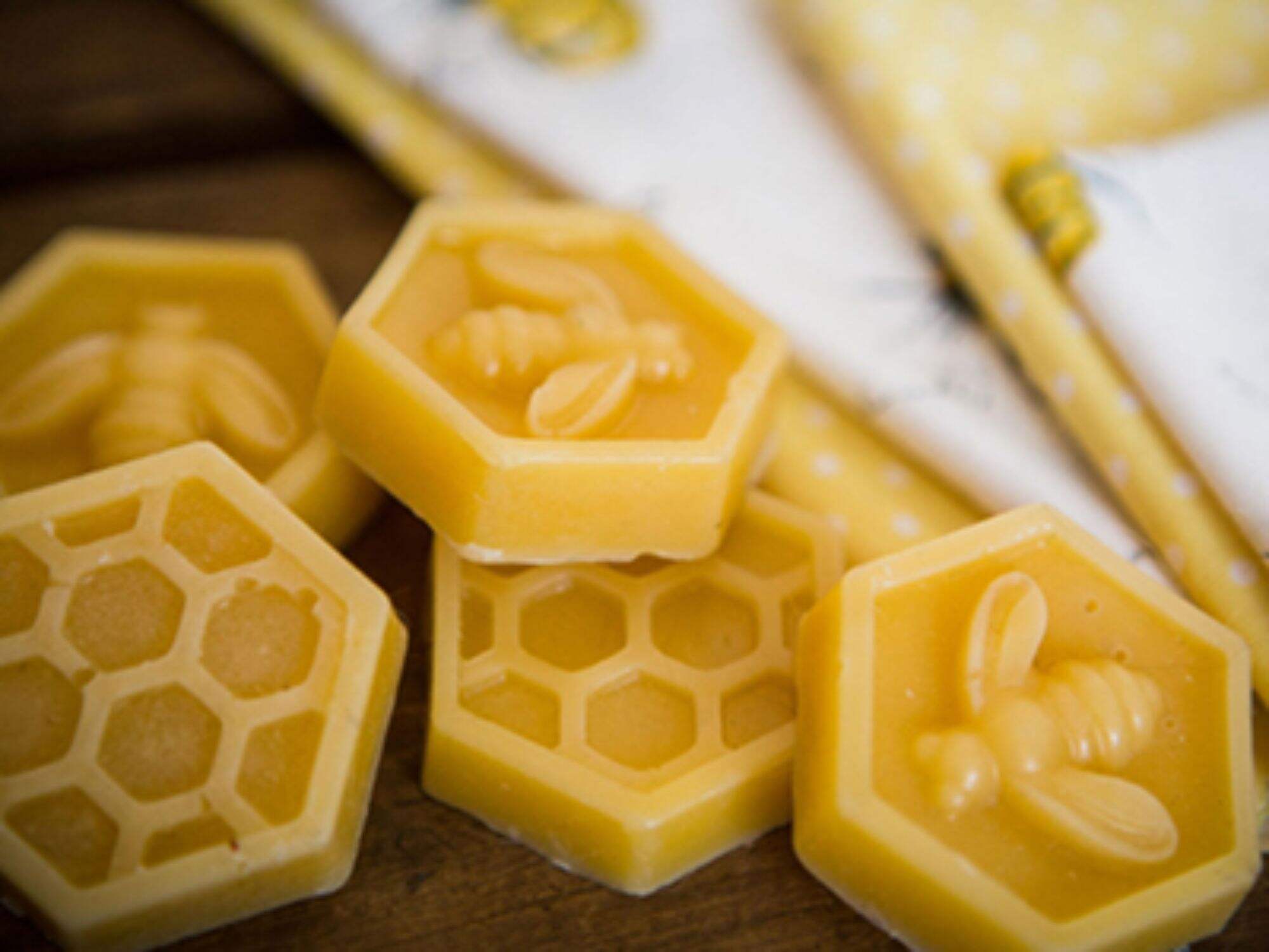 Application of Beeswax Therapy