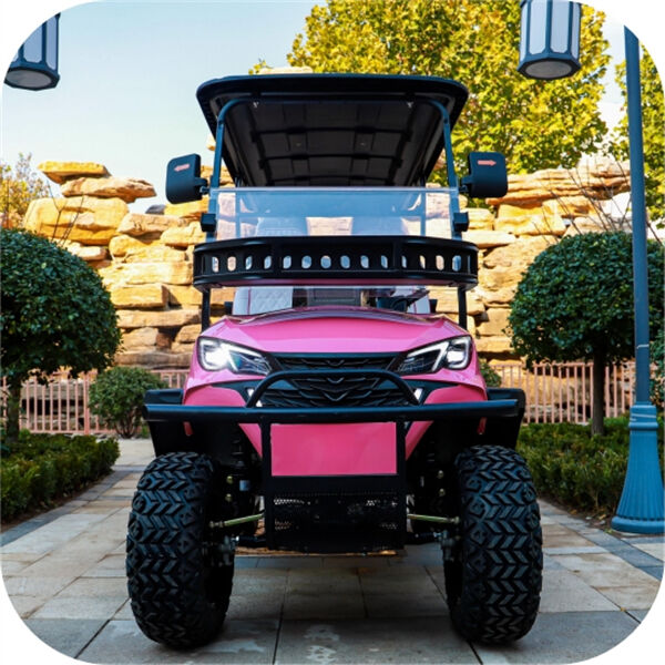 Attirez l'attention sur le green avec un chariot de golf électrique rose vif
