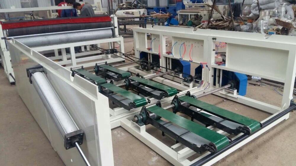 Easy Operation Tissue Paper Making Machine Small Tissue Paper Make Machinery Of China manufacture