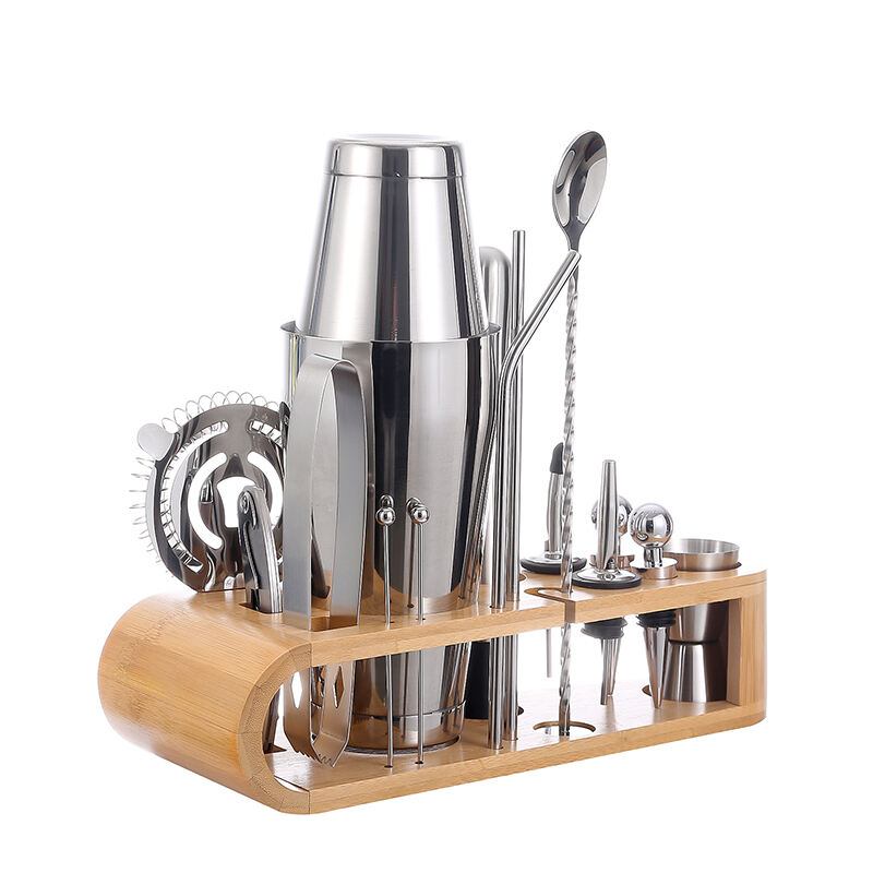 Wholesale Stainless Steel Customized 800/600 ML Cocktail Shaker Set Bartender Kit Tools Set with Stand factory