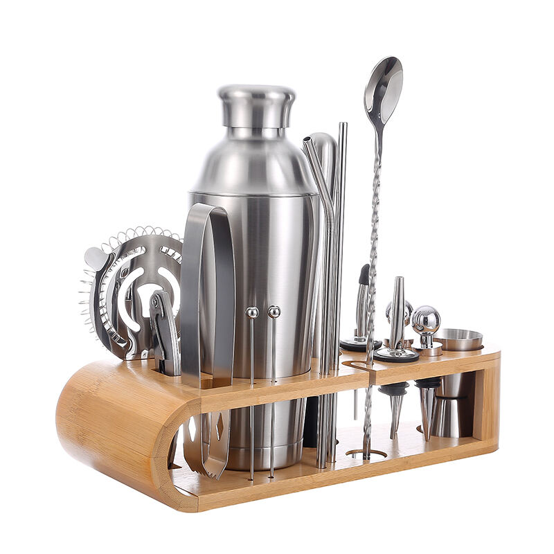 700ml Double Vacuum Stainless Steel Shaker Set Cocktail Kit Set for Cocktail Shaker Bar Tools supplier