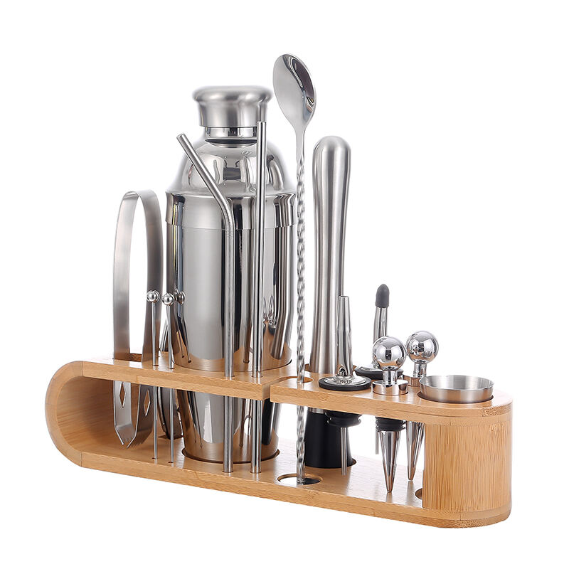 Top Seller 750 ML Professional Stainless Steel Bartender Kit Shakers Cocktail with Bamboo Frame supplier