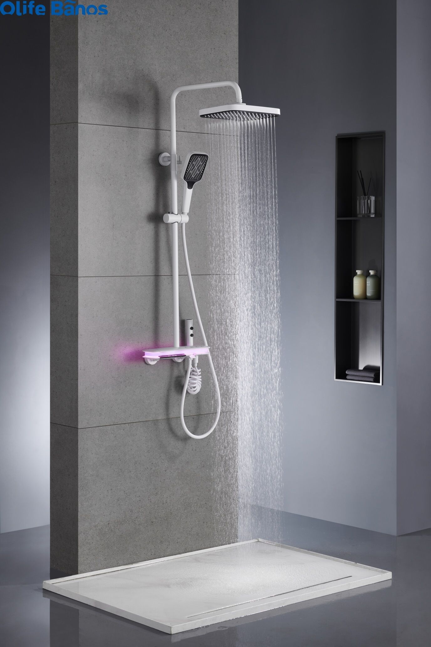 Olife Banos White LED Shiny 4 Funtion Rainfalll Piano Key Hot And Cold  Sprinkler Shower Head Sets System manufacture