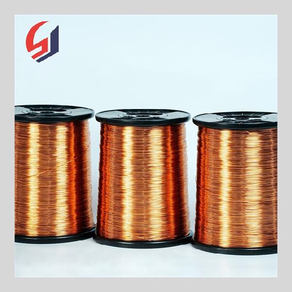 ما الفوائد الناتجة عن استخدام السلك المغناطيسي المطلي بطبقة عازلة في التطبيقات الكهربائية؟