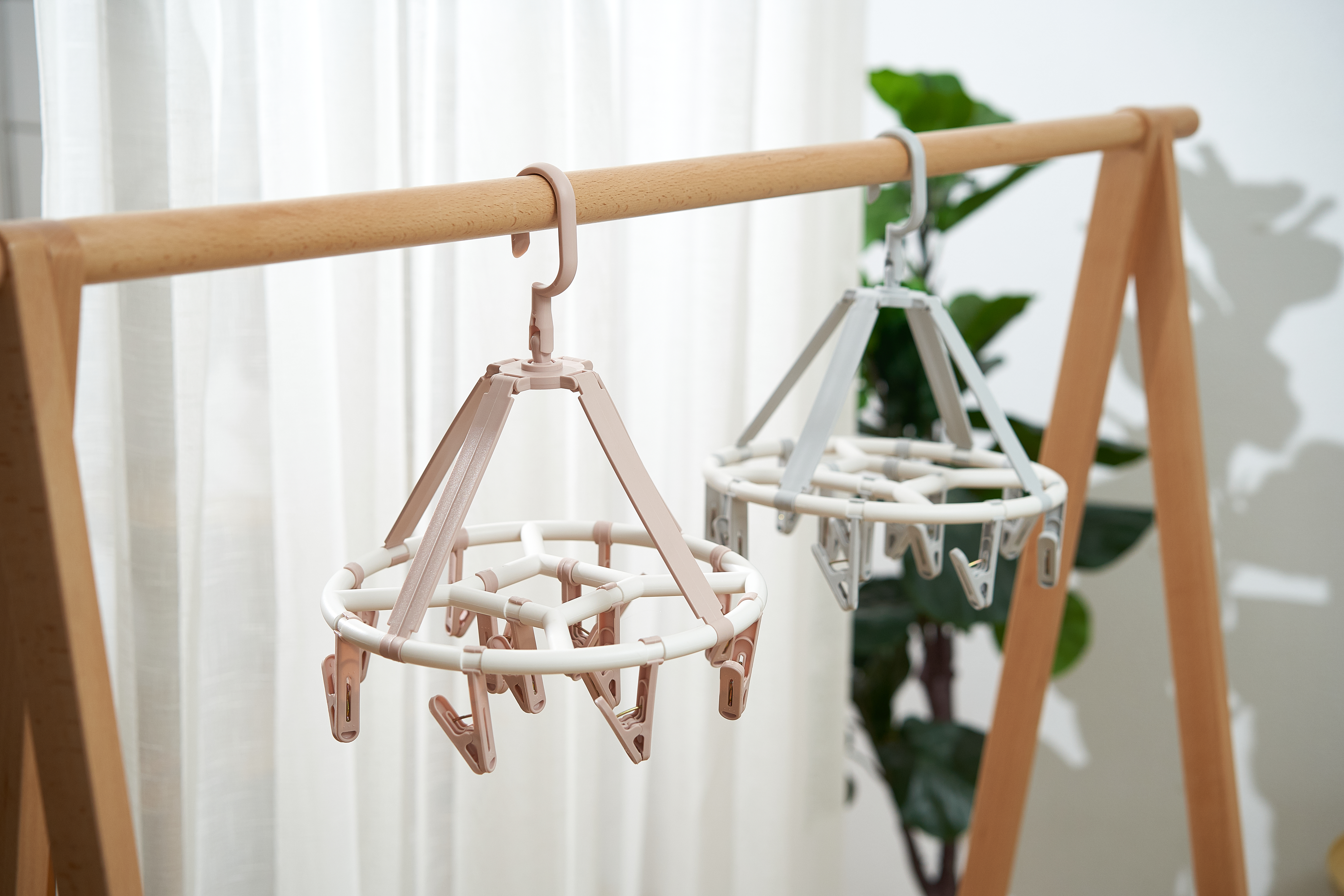 SOLELY SY582 Round Hanging Drying Rack with 20 Clips details