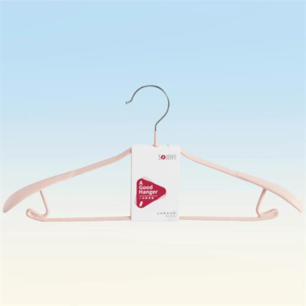 Why Pink Hangers are the Best Choice!