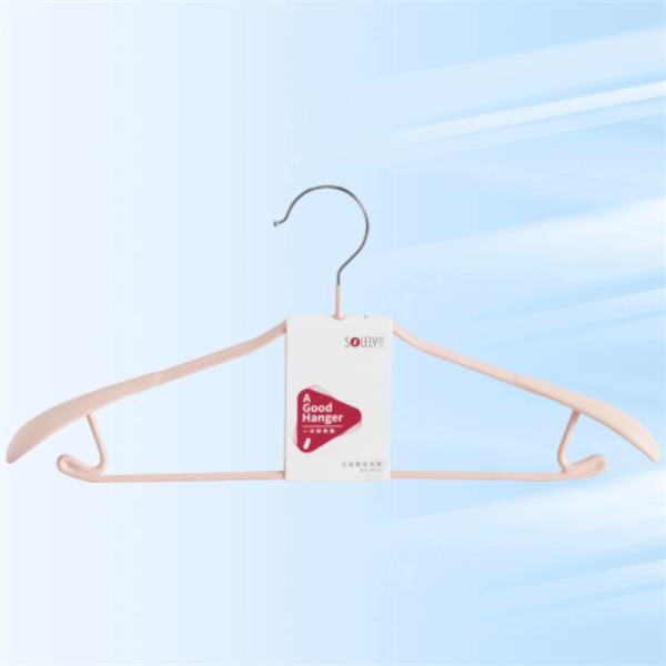 Maximize Your Closet Space with Pink Plastic Hangers