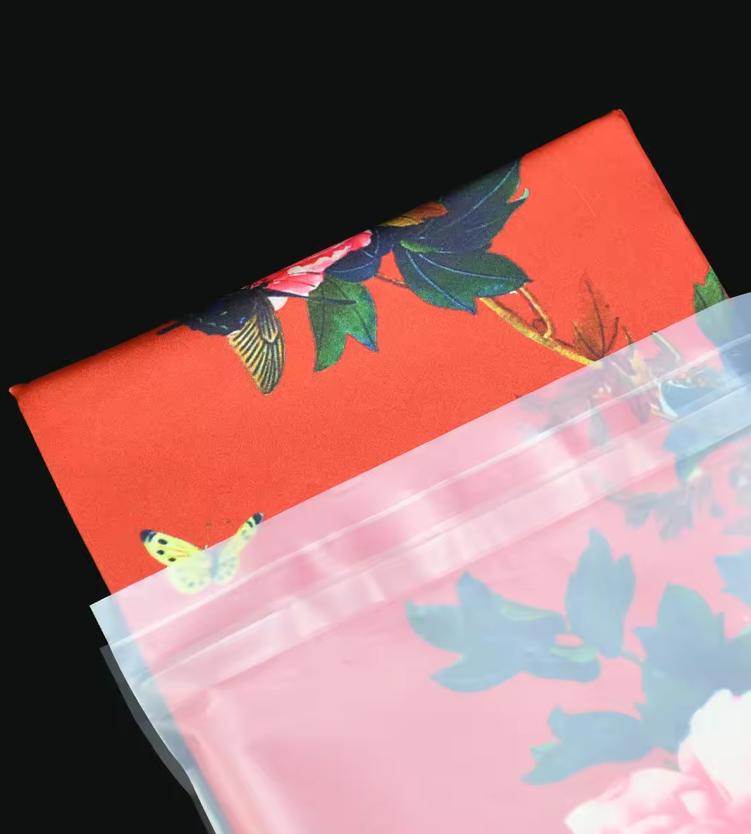 Dress to Impress: How Zhongbei's Self-Sealing Bags Touch on Your Closet