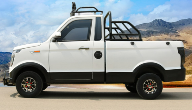 New energy electric four-wheel truck pickup truck patrol car flat transport vehicle Factory handling vehicle load transfer truck details