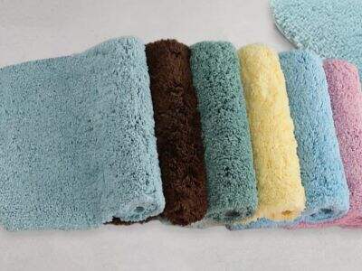 Top3 Super soft and comfortable bath mats by Broadway.