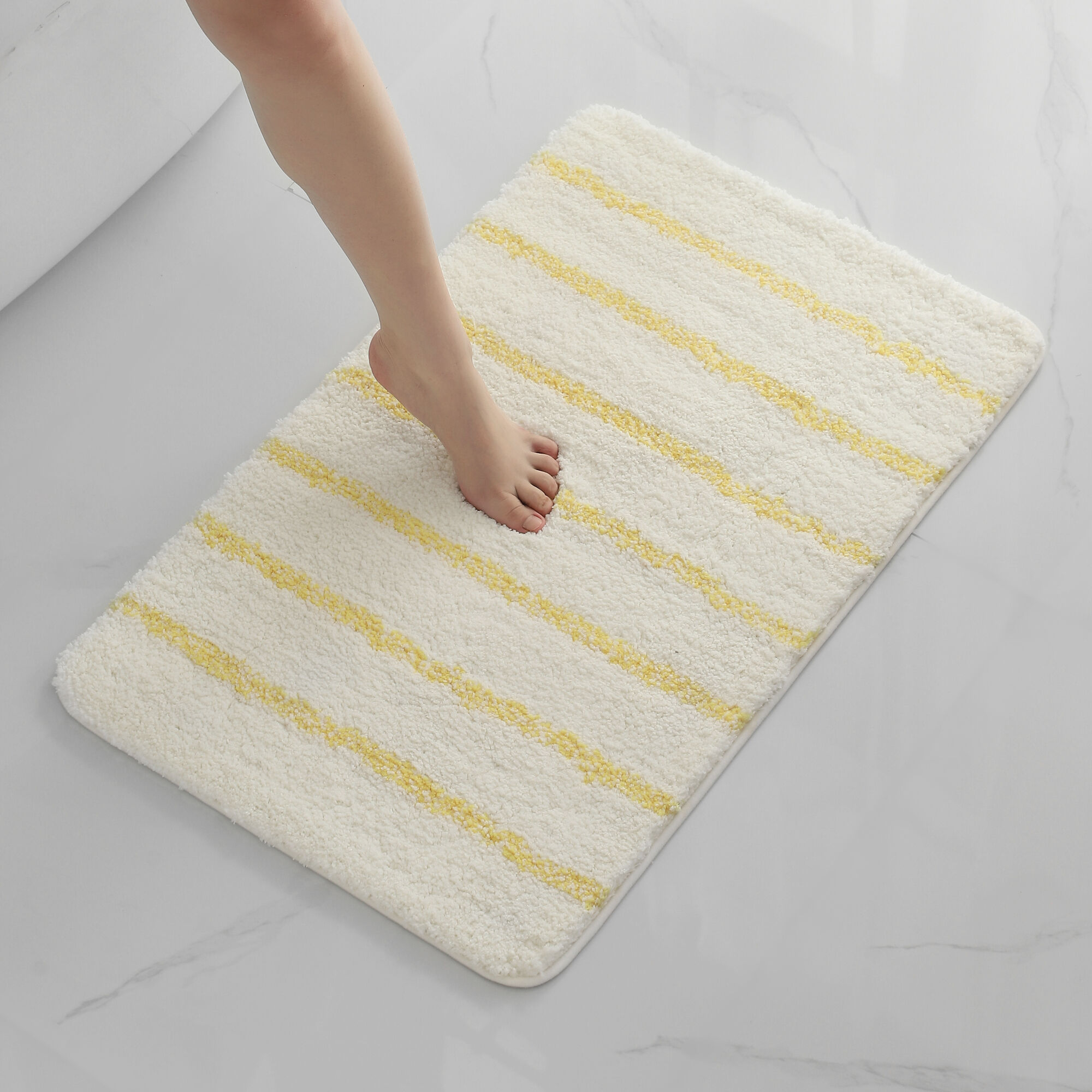 Absorbent Stripe Microfiber Tufted Bath Mats（Rugs）