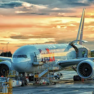 Air Freight Solutions: Streamlining Global Logistics