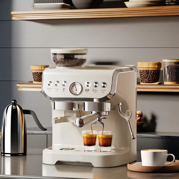 The Benefits of an Automatic Coffee Machine with Grinder