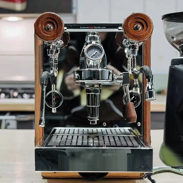 جهاز قهوة تجاري صغير