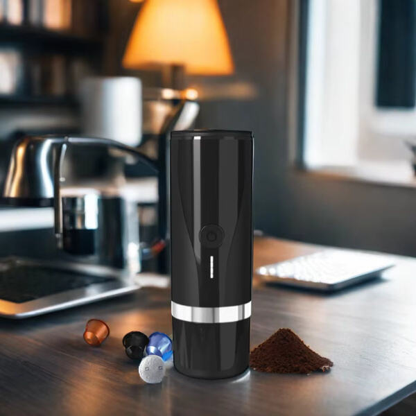 Experience a delicious coffee moment with our portable mini espresso maker